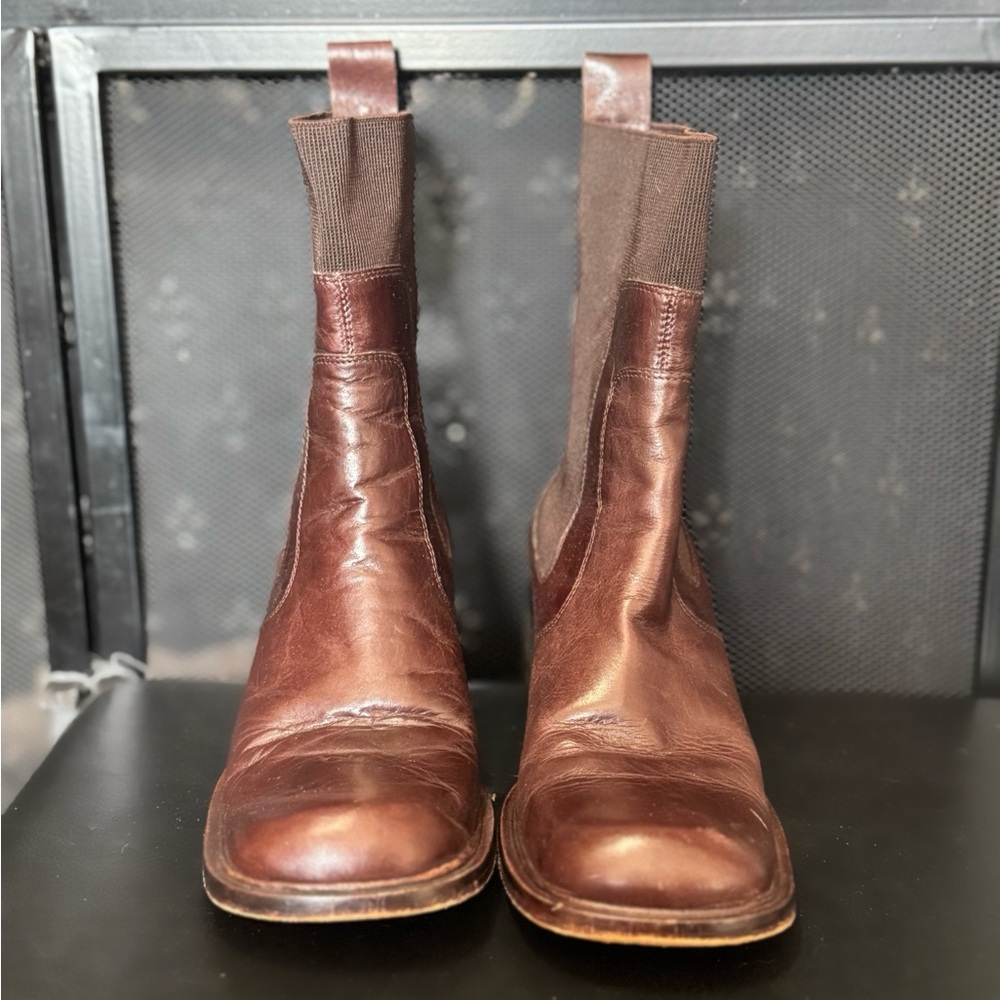 BCBG MAXAZRIA Women's Boots Size 8B Brown Dress/Casual Boots - Picture 3 of 7